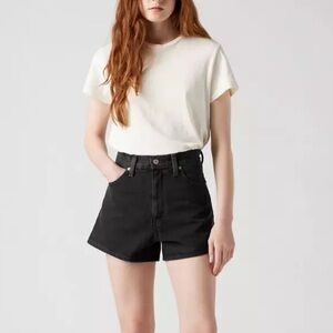 Levi’s 550 Black Relaxed Shorts Women’s High Rise Size 4